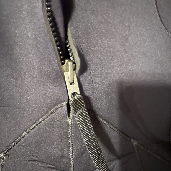 3mm M quicksilver wetsuit - Picture 9 of 9